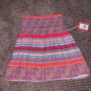 Colorful Mossimo skirt- never worn!